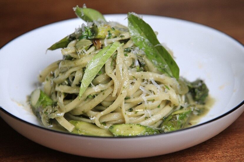 Carmelo's linguine with pesto